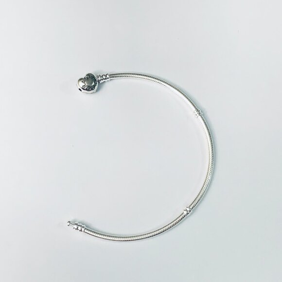 Authentic Pandora Silver HEART CLASP Snake Bracelet - Picture 7 of 11
